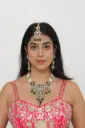 Razwada Kundan Necklace with Green Stones
