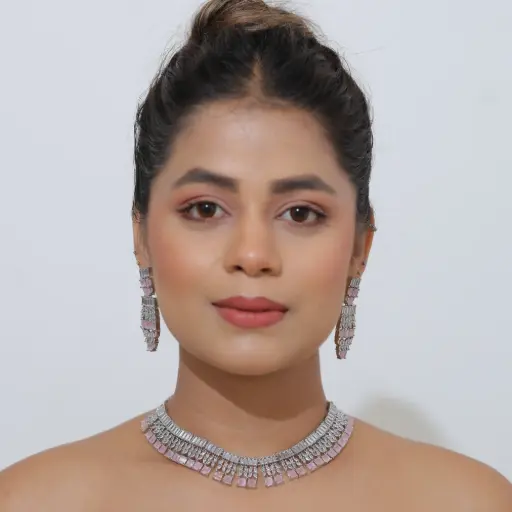 [0016] Silver-Baby Pink Necklace Set